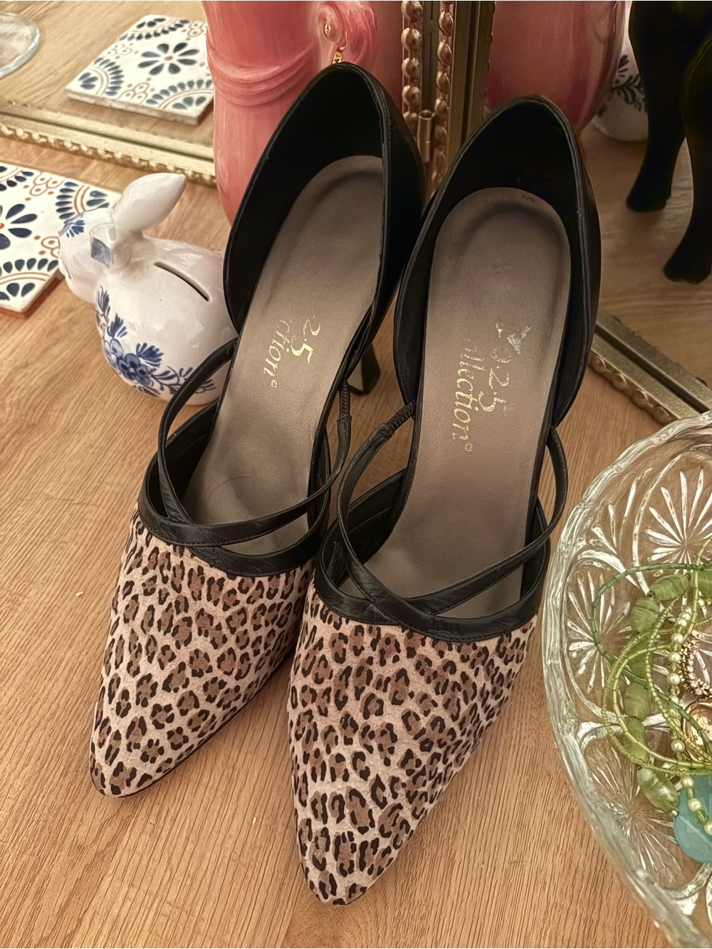 Vintage leopard Print Pointed-Toe Slingback Heels - Black & Beige